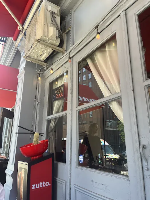 Zutto Japanese American Pub Picture 1