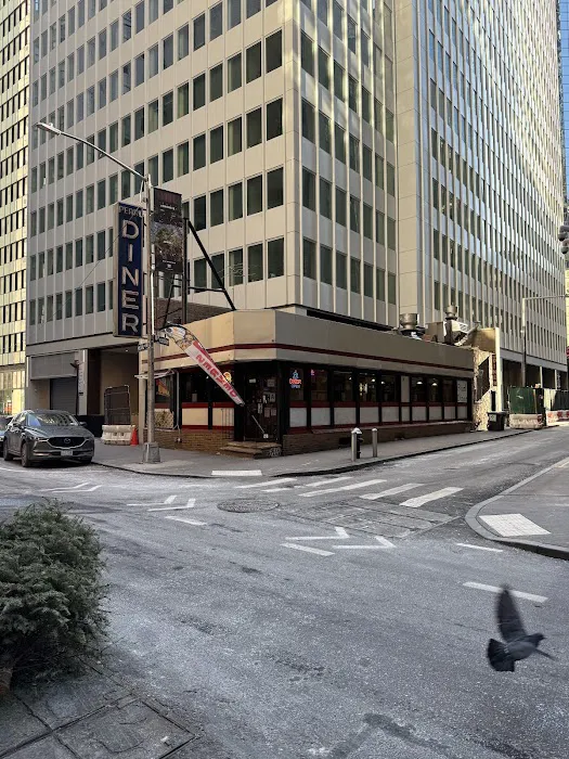 Pearl Diner Picture 5