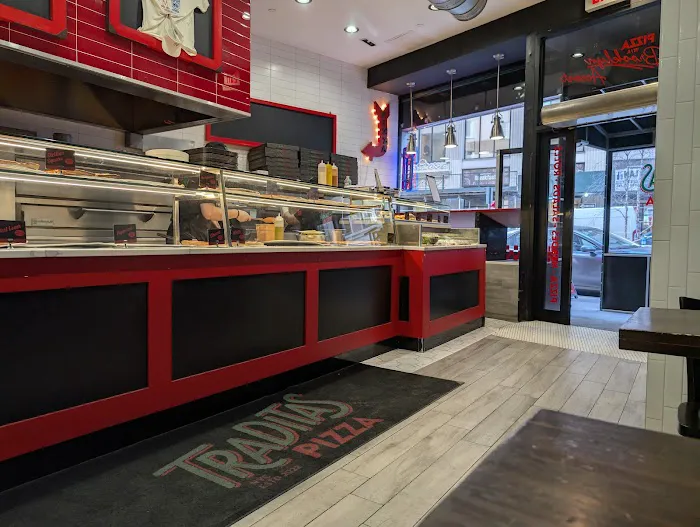 Traditas Pizza Picture 2