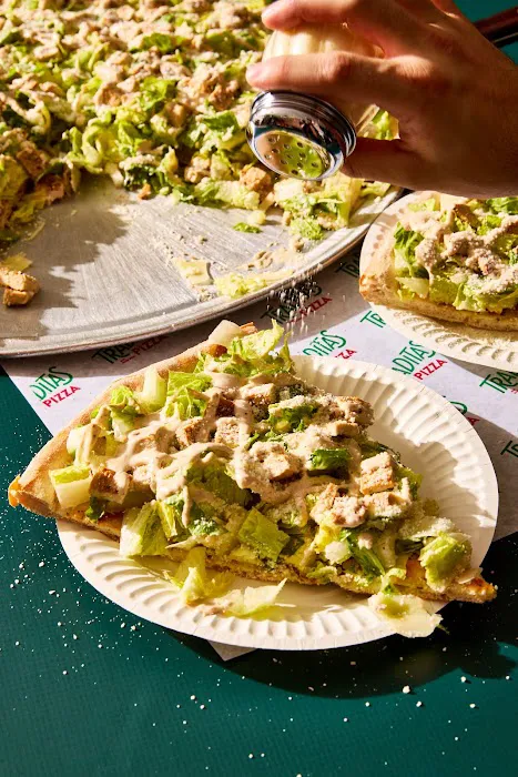 Traditas Pizza Picture 7
