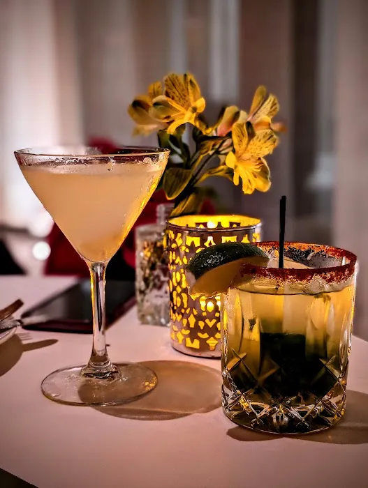 Tamarind Tribeca Picture 5