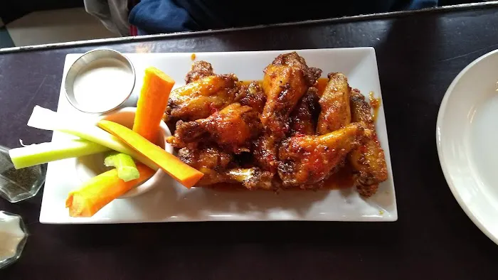 AOA Bar & Grill, 35 Avenue of the Americas Picture 7