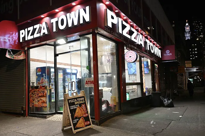 Pizzatown Picture 6