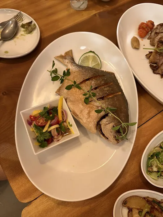 Teakwood Thai Chophouse Picture 5