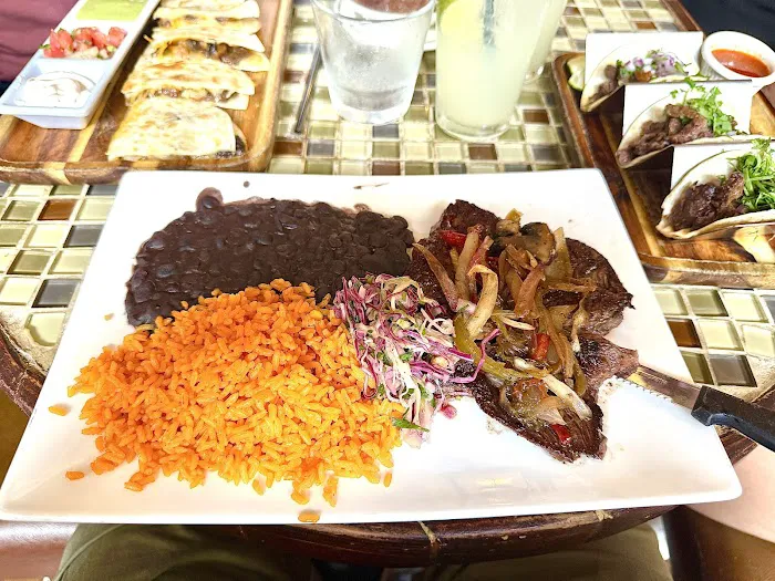 Zona Tribeca Mezcaleria Picture 8