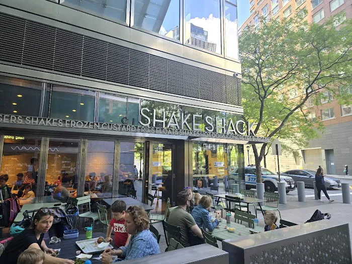 Shake Shack Battery Park City Picture 6