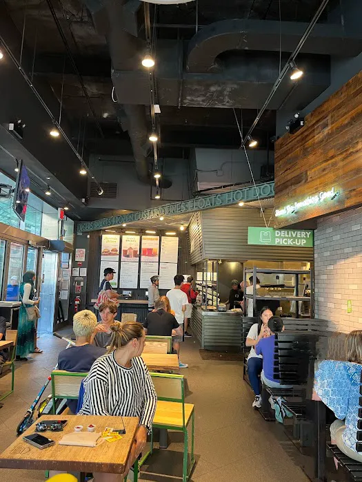 Shake Shack Battery Park City Picture 10