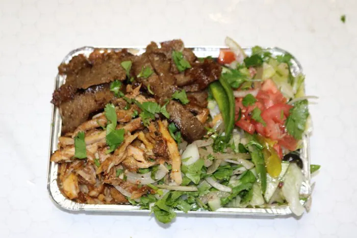 Albaik Express Halal Food Picture 1