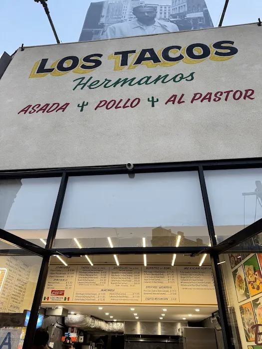 Los Tacos Hermanos Picture 7