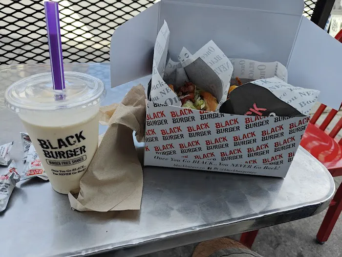 Black Burger Picture 6