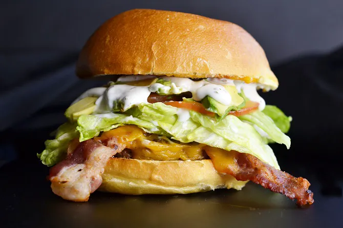 Black Burger Picture 3