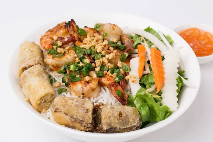 Pasteur Grill & Noodles Picture 4