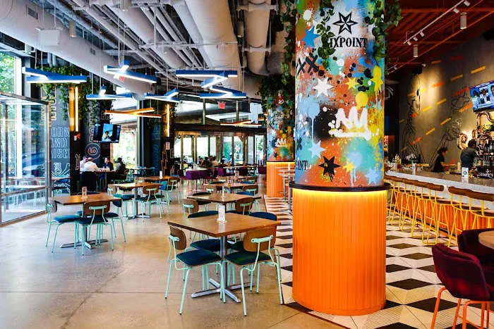 Sixpoint Brewery at Brookfield Place Picture 4