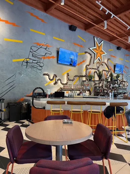 Sixpoint Brewery at Brookfield Place Picture 2