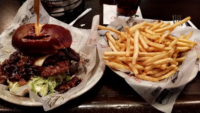 Bill's Bar & Burger Picture 9