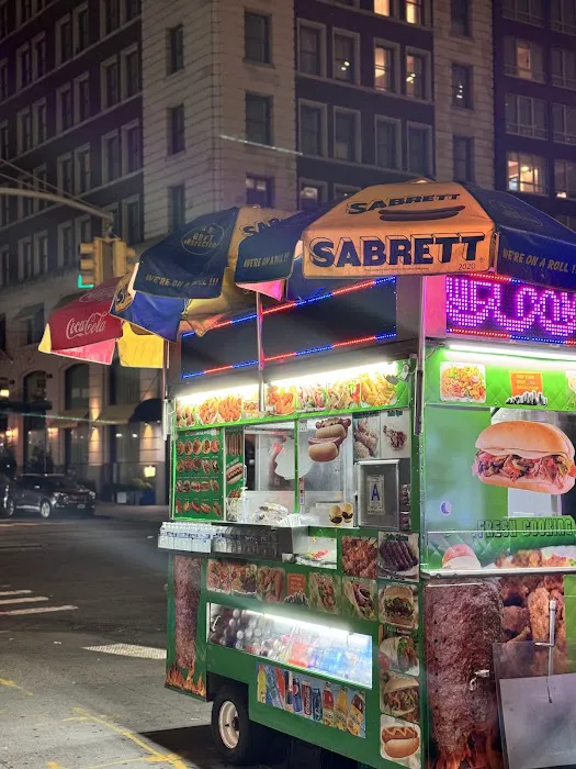 NEW YORK BEST HALAL FOOD Picture 1