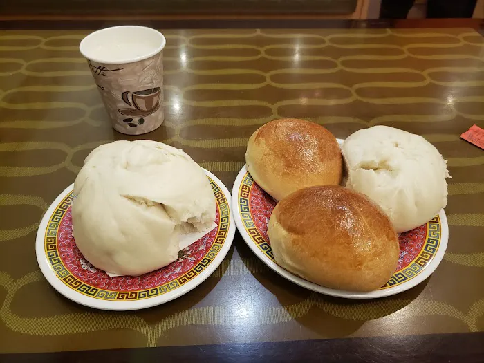 Mei Lai Wah Picture 3
