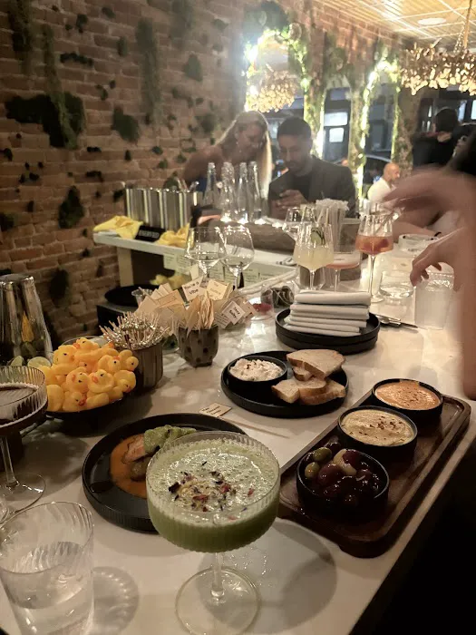 Salud SoHo Picture 6
