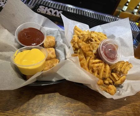 Wogies Bar & Grill, FIDI