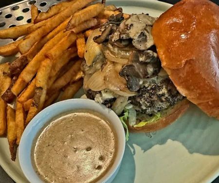 Half Moon Bar Grill
