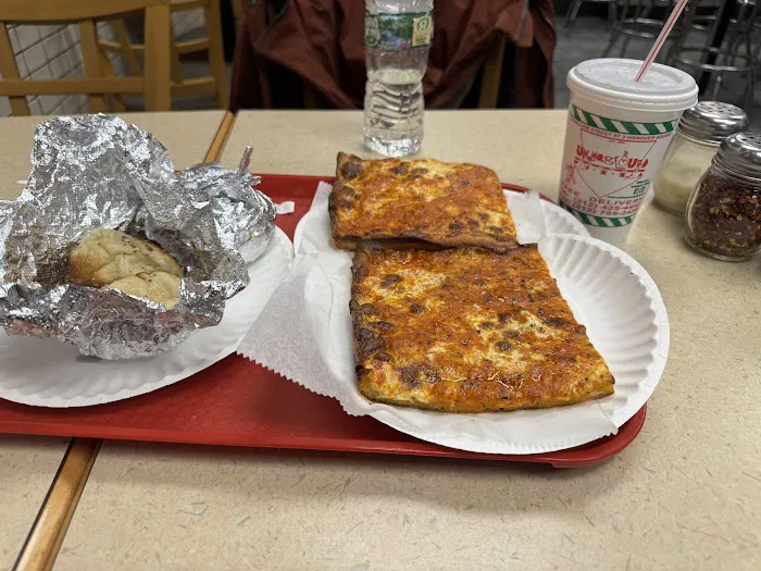 Underground Pizza Picture 3