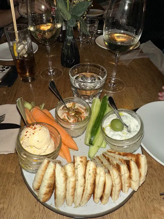 The Greek tribeca Picture 7