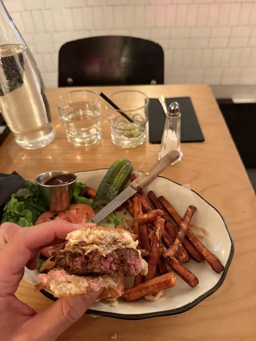Black Tap Craft Burgers & Beer - SoHo Picture 8