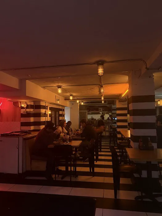 Black Tap Craft Burgers & Beer - SoHo Picture 4