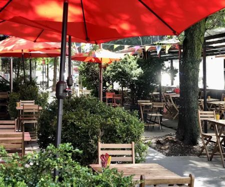 Kenn's Broome Street Bar