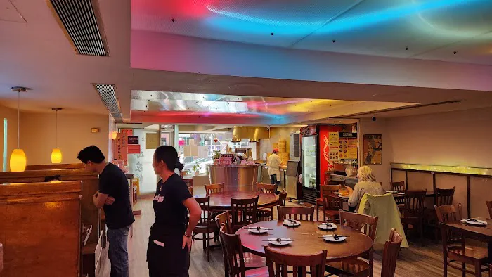Supreme Restaurant Picture 2