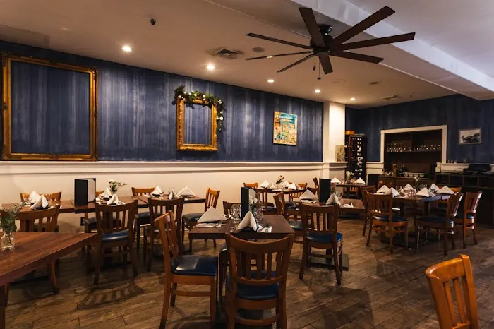 Umbertos Clam House Picture 3