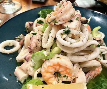 Umbertos Clam House