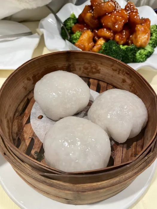Lady Chow Kitchen Picture 9