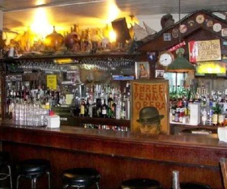 Ear Inn