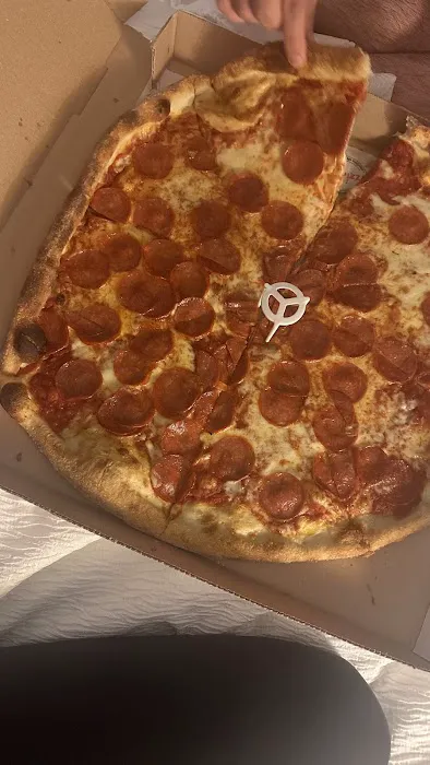 Lulu's Pizza Picture 9
