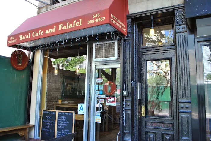 Ba'al Cafe & Falafel Picture 1