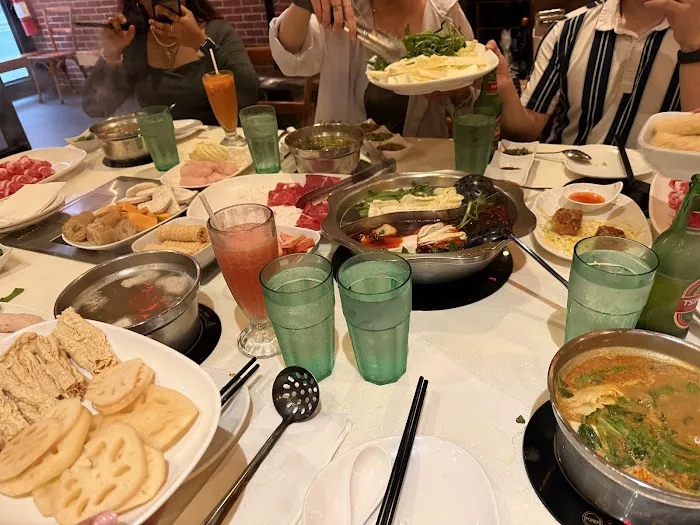 Hometown Hotpot & BBQ Picture 7