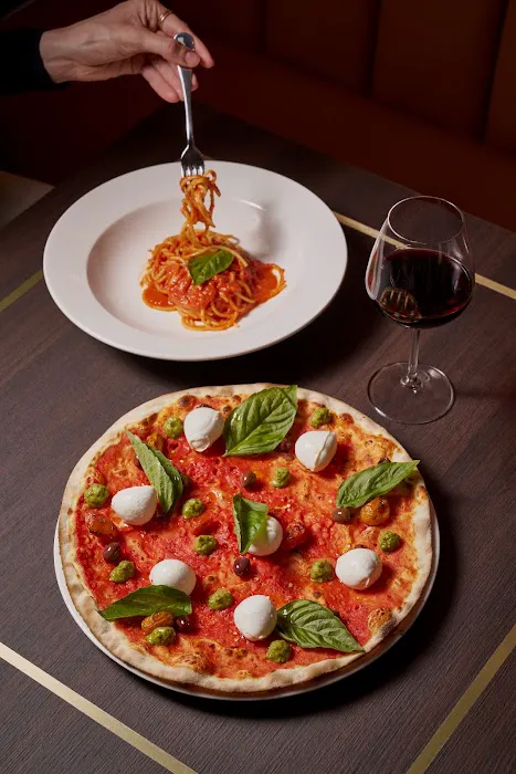 Crazy Pizza Picture 3