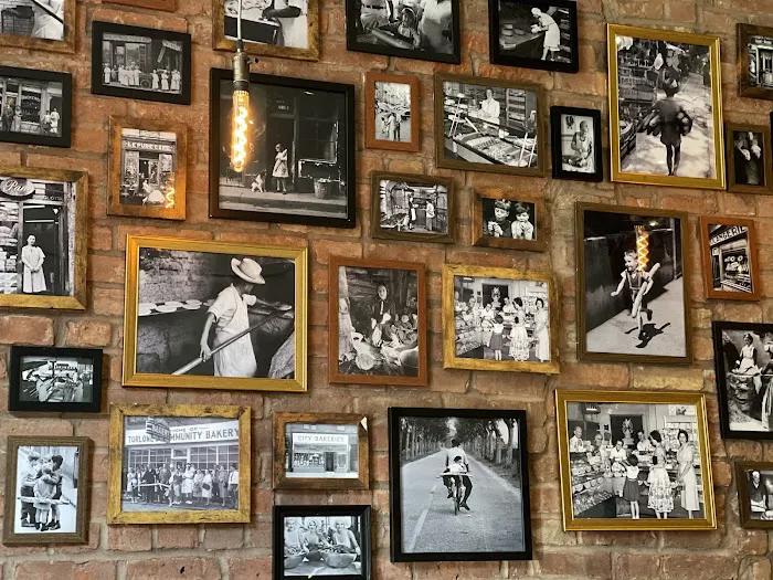 Crispy Heaven bakery and restaurant Picture 9