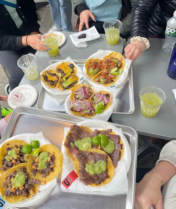Santo Taco Picture 9