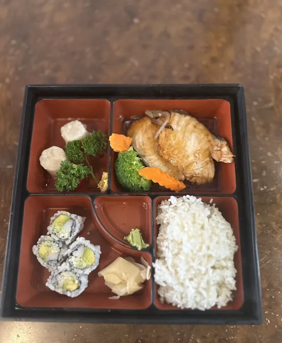 Mikaku Sushi Picture 3