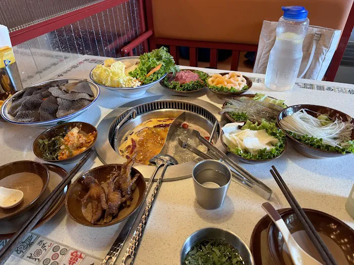ER HOT POT - Battery Park Picture 7
