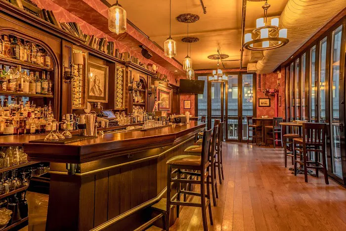 Broadstone Bar & Kitchen Picture 1