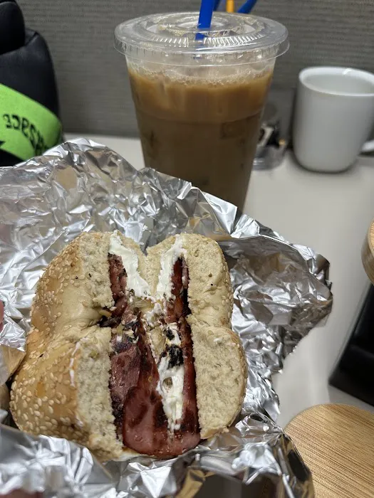 DJ's Breakfast Spot Picture 3