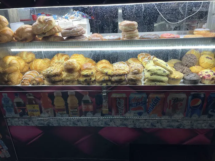 DJ's Breakfast Spot Picture 5