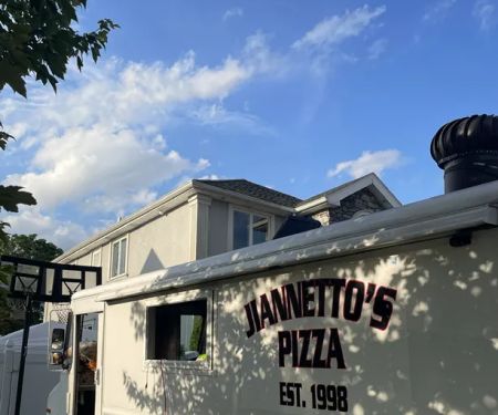 Jiannetto's Pizza Truck