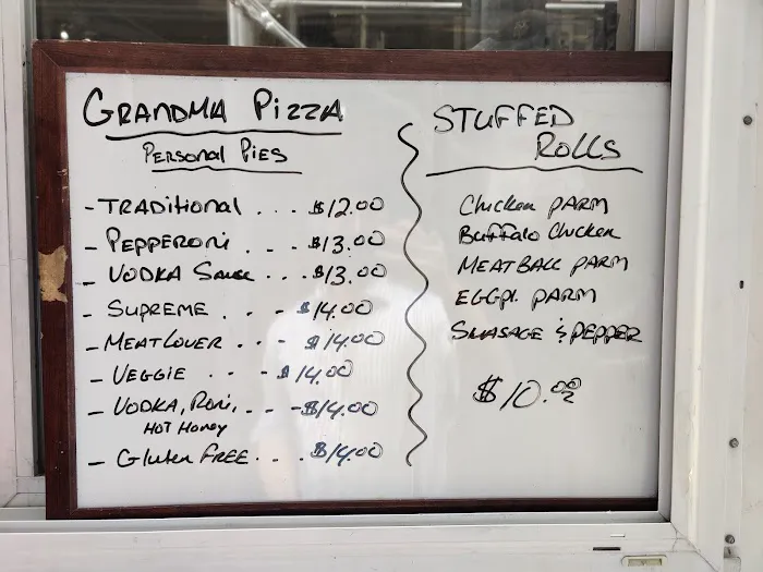 Jiannetto's Pizza Truck Picture 5