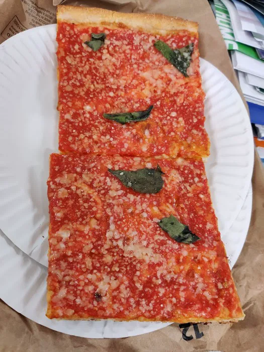 Jiannetto's Pizza Truck Picture 4