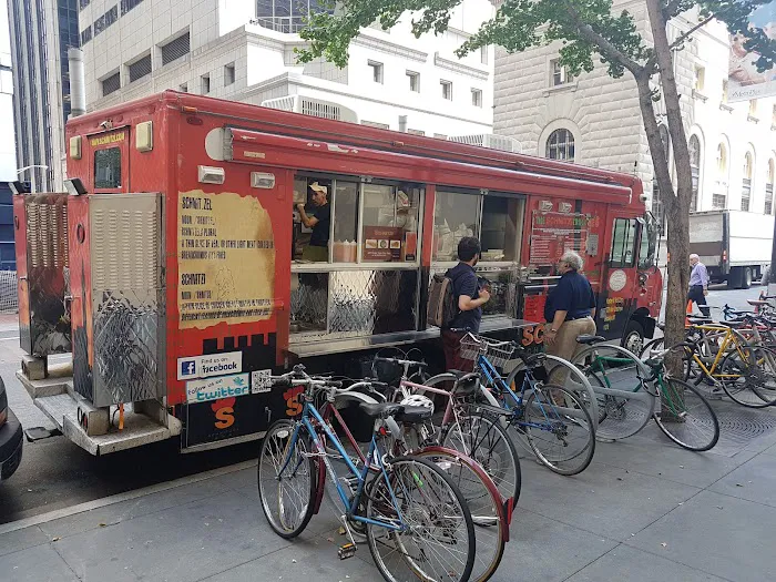 The Schnitzi Truck Picture 2