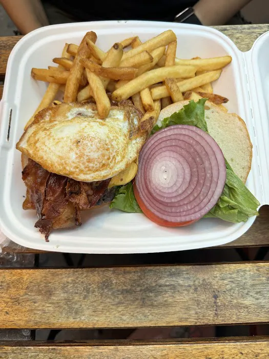 77 Burger Picture 5